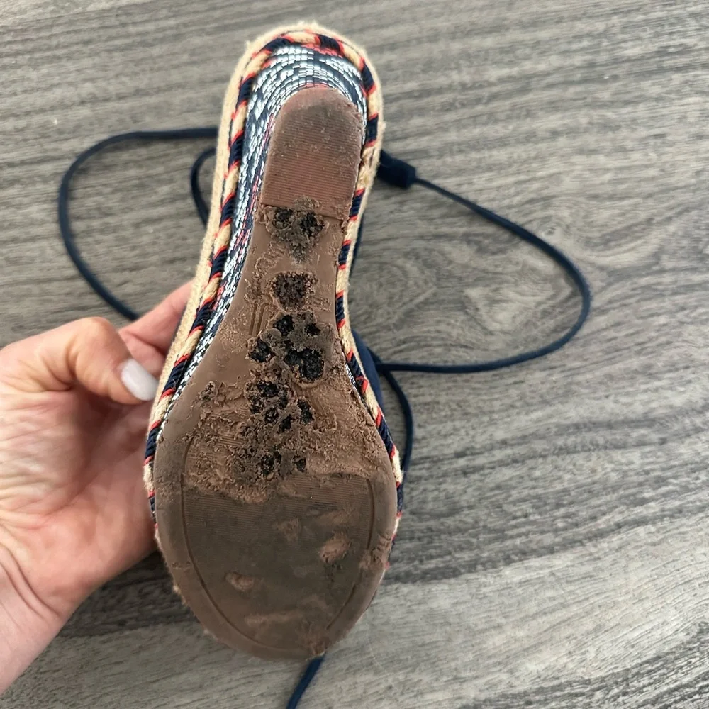 Elegant Navy Lace-Up Wedge‎ Sandals